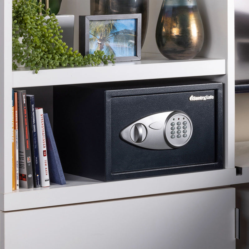 オフィス家具 SentrySafe Security Safe X055 Steel Security Home Safe with Digital Keypad, 8.7 in x 13.8 in x
